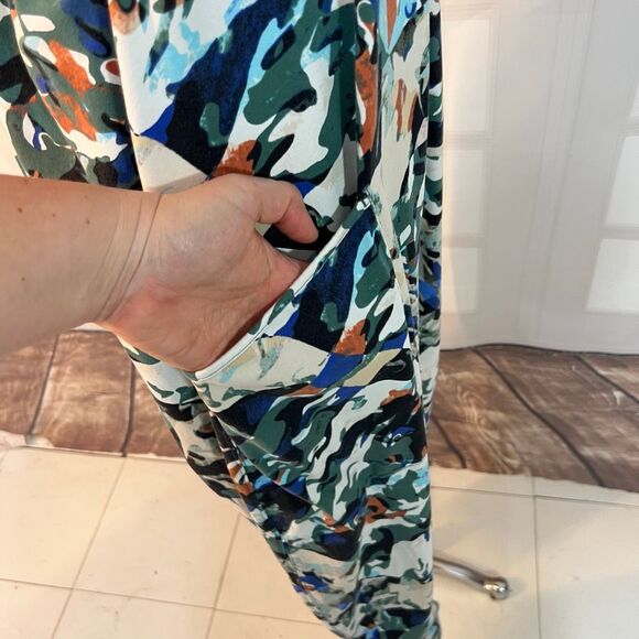 Free people movement hotshot jumper in evergreen print size medium - Picture 5 of 13